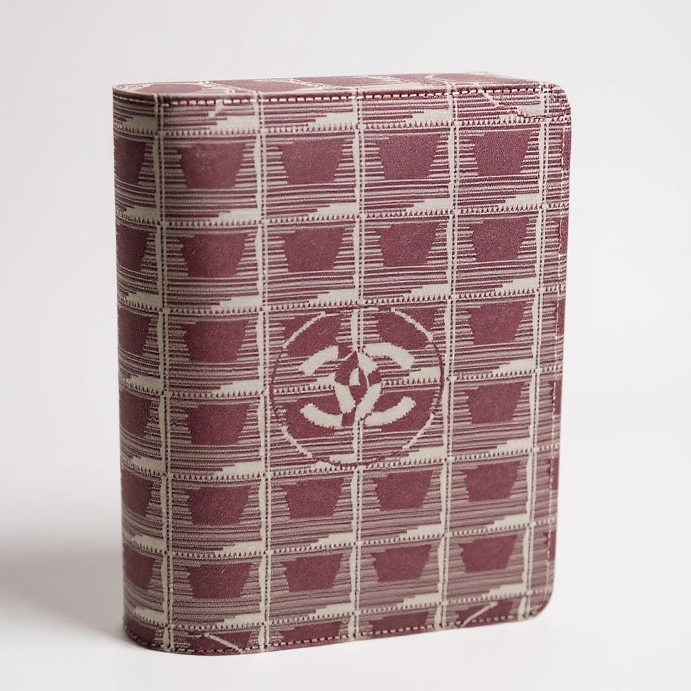 CHANEL Agenda Pink with Iconic Pattern